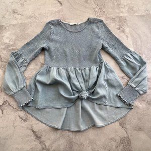 Given Kale Smocked Blue‎ Chambray Shirt Size Small S Knotted